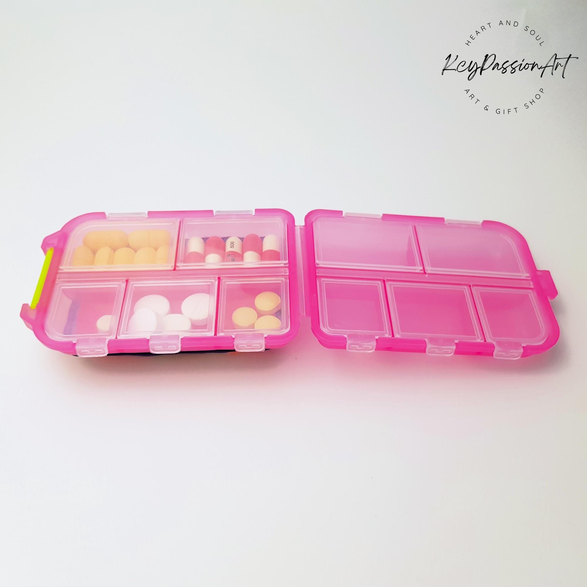 Pillenbox zum Aufklappen und Falten „I Love Lollipop“, geeignet für morgens und abends, inklusive Medikamenten- und Vitaminspender für 7 Tage, Pillendose für Tag und Nacht