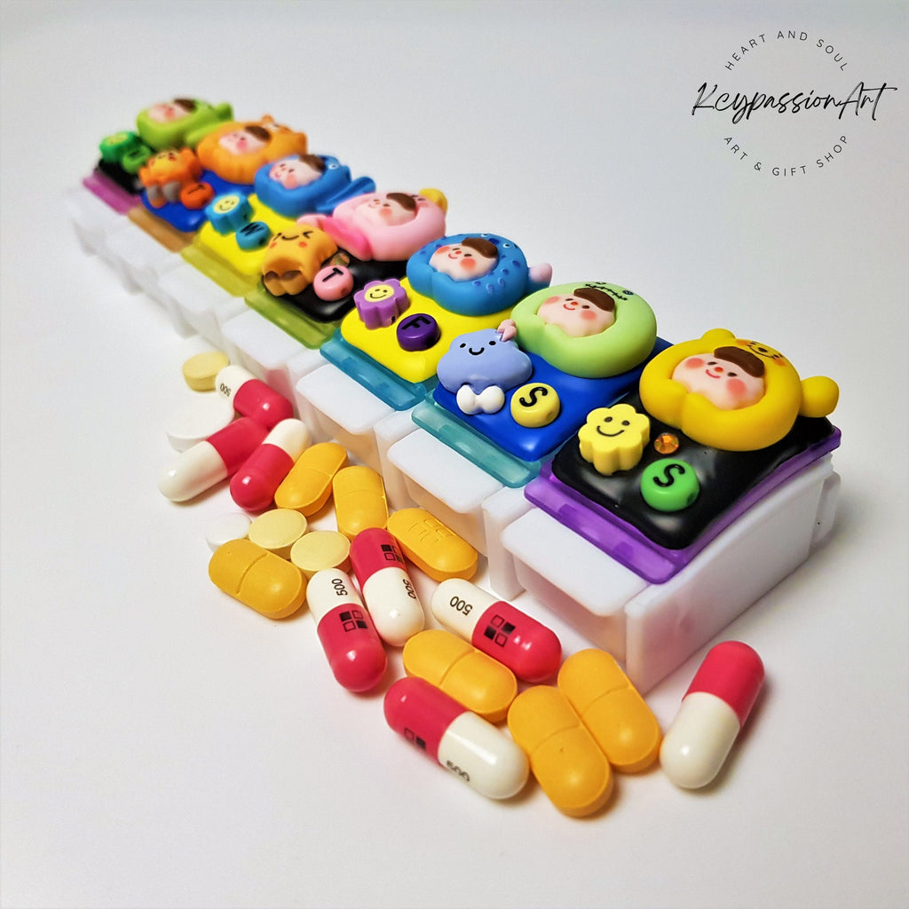 Kawaii Cheeky Monsters - Straight Pill Box