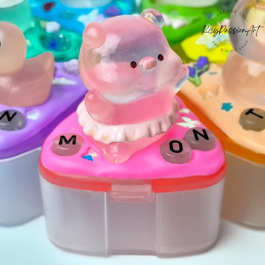 Cute Glowy Piggy - XL Pill Box