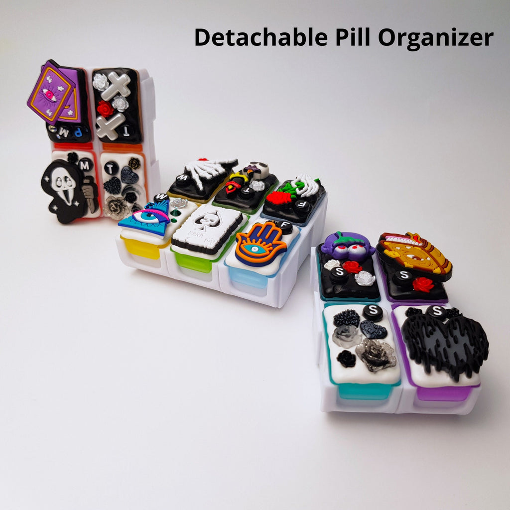 Witchcraft Decorated 14 Compartments Detachable Pill Box