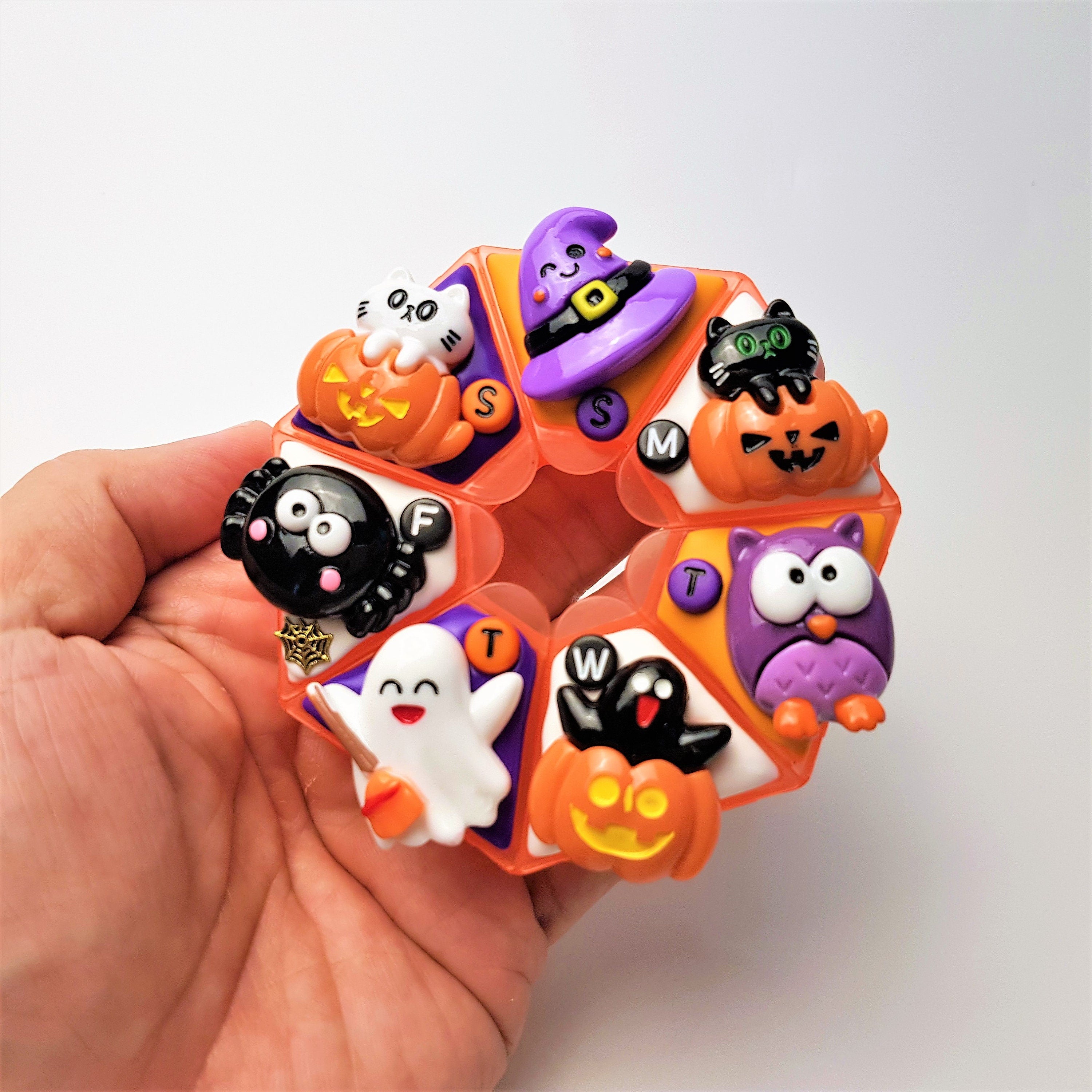 Spooky Cute & Funny - Heptagon Pill Box
