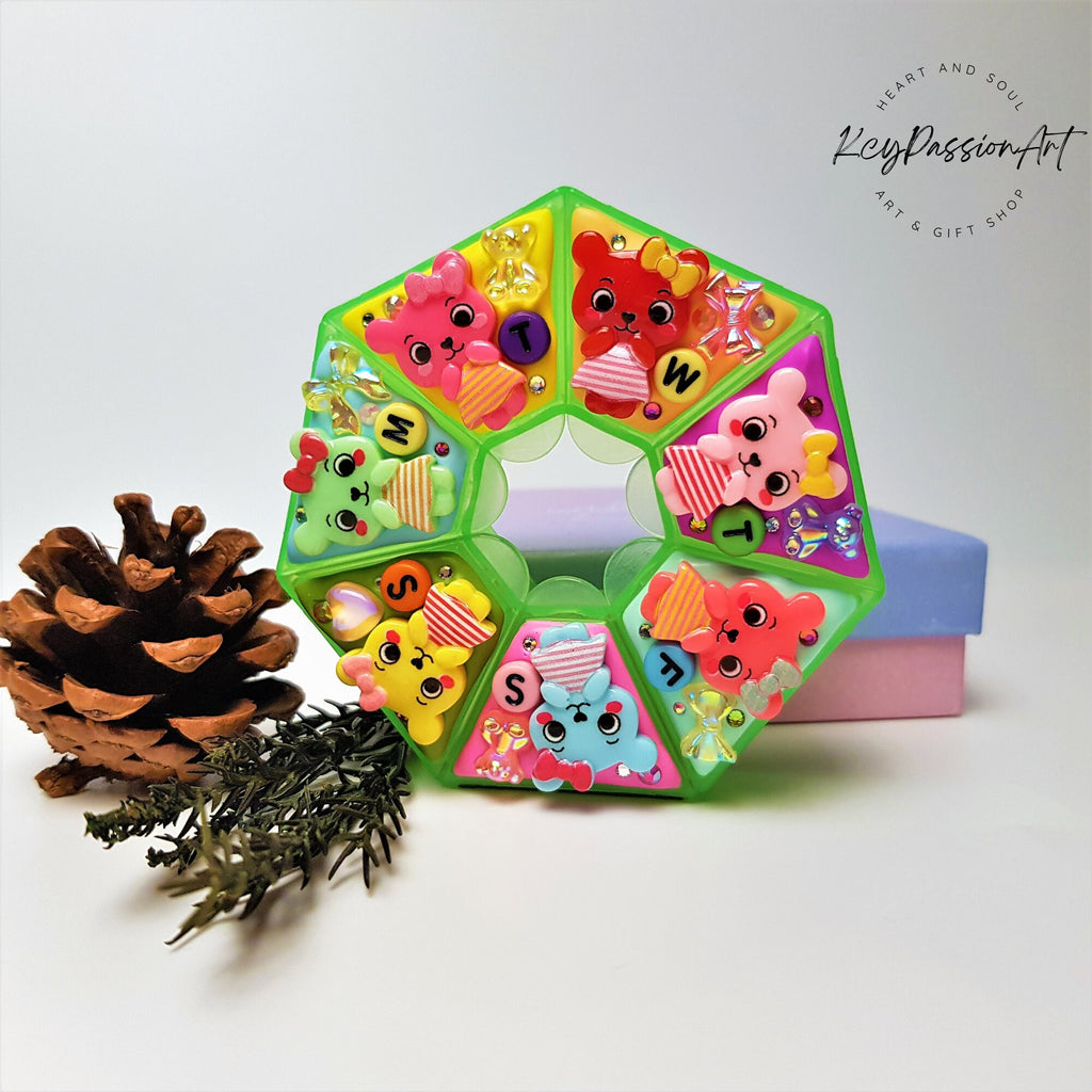 7-Tage-Pillenbox „Shy Shy Bears“ für morgens und abends, geeignet für Medikamente und Nahrungsergänzungsmittel.