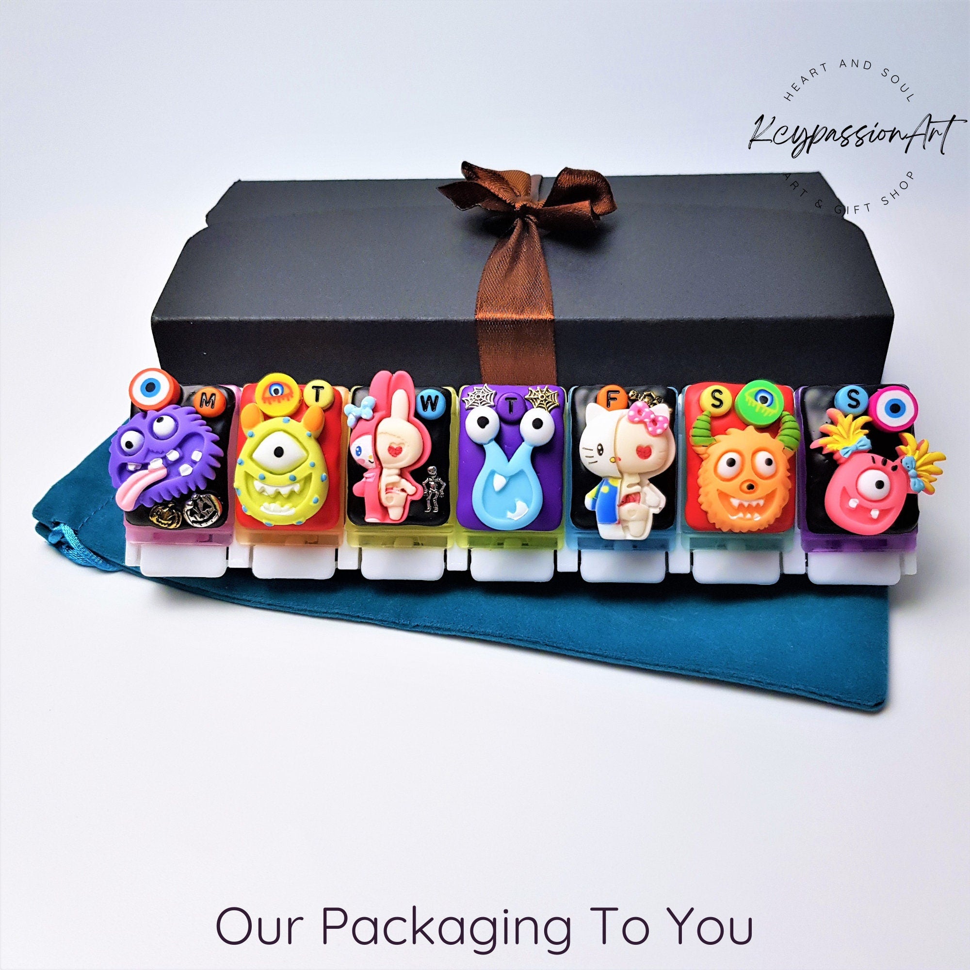 Funny Spooky Things - Straight Pill Box