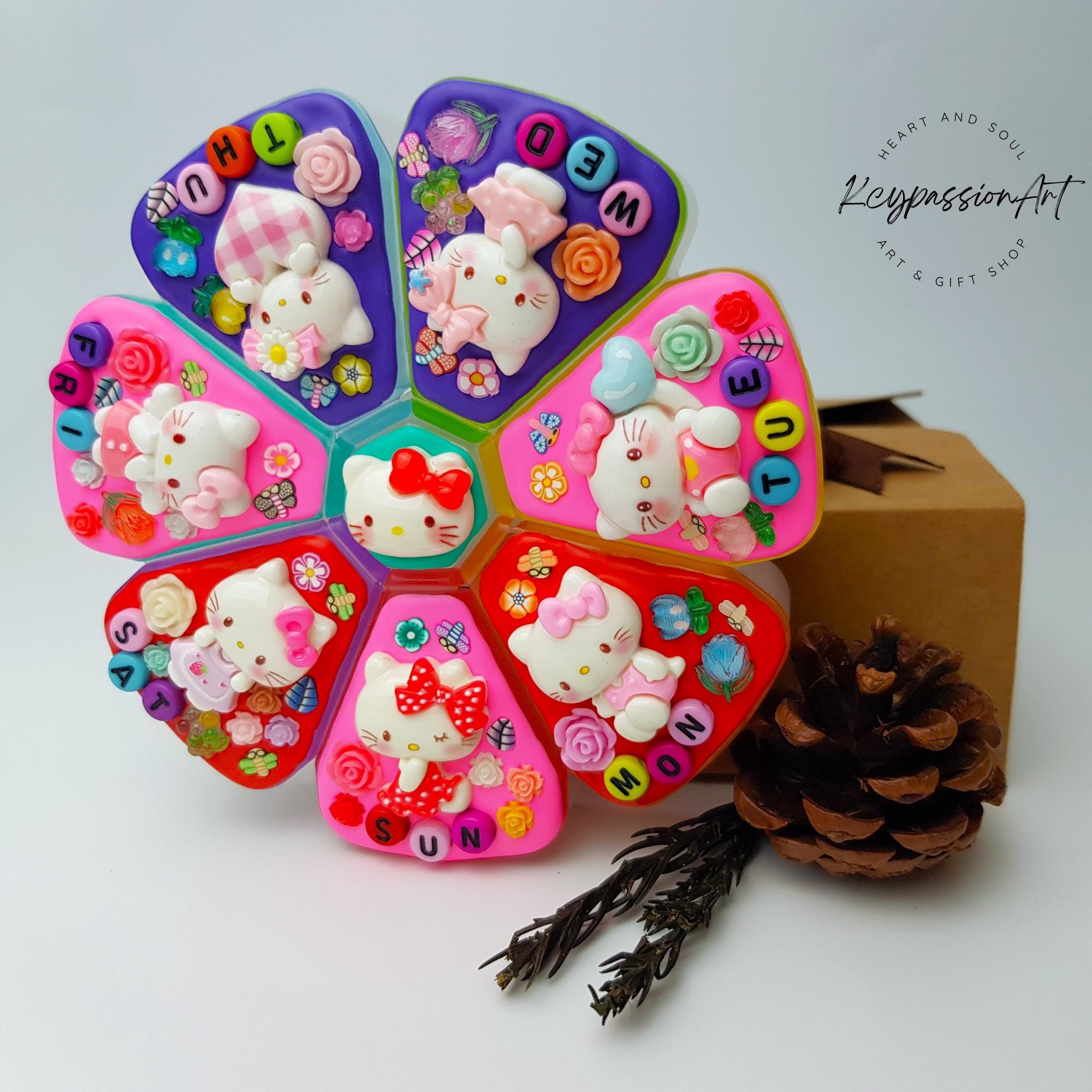 Mesmerized Flower Maze - XL Pill Box