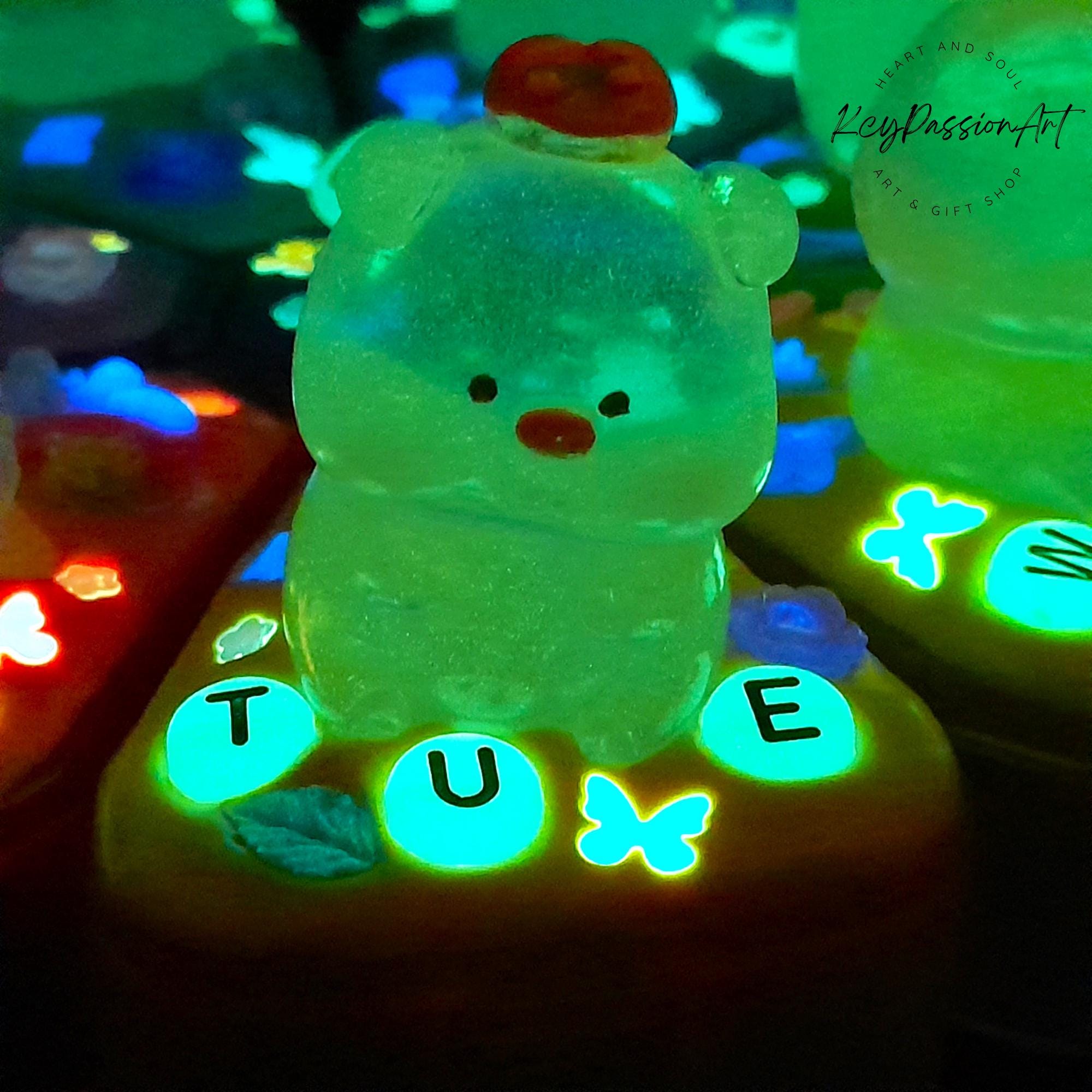 Cute Glowy Piggy - XL Pill Box