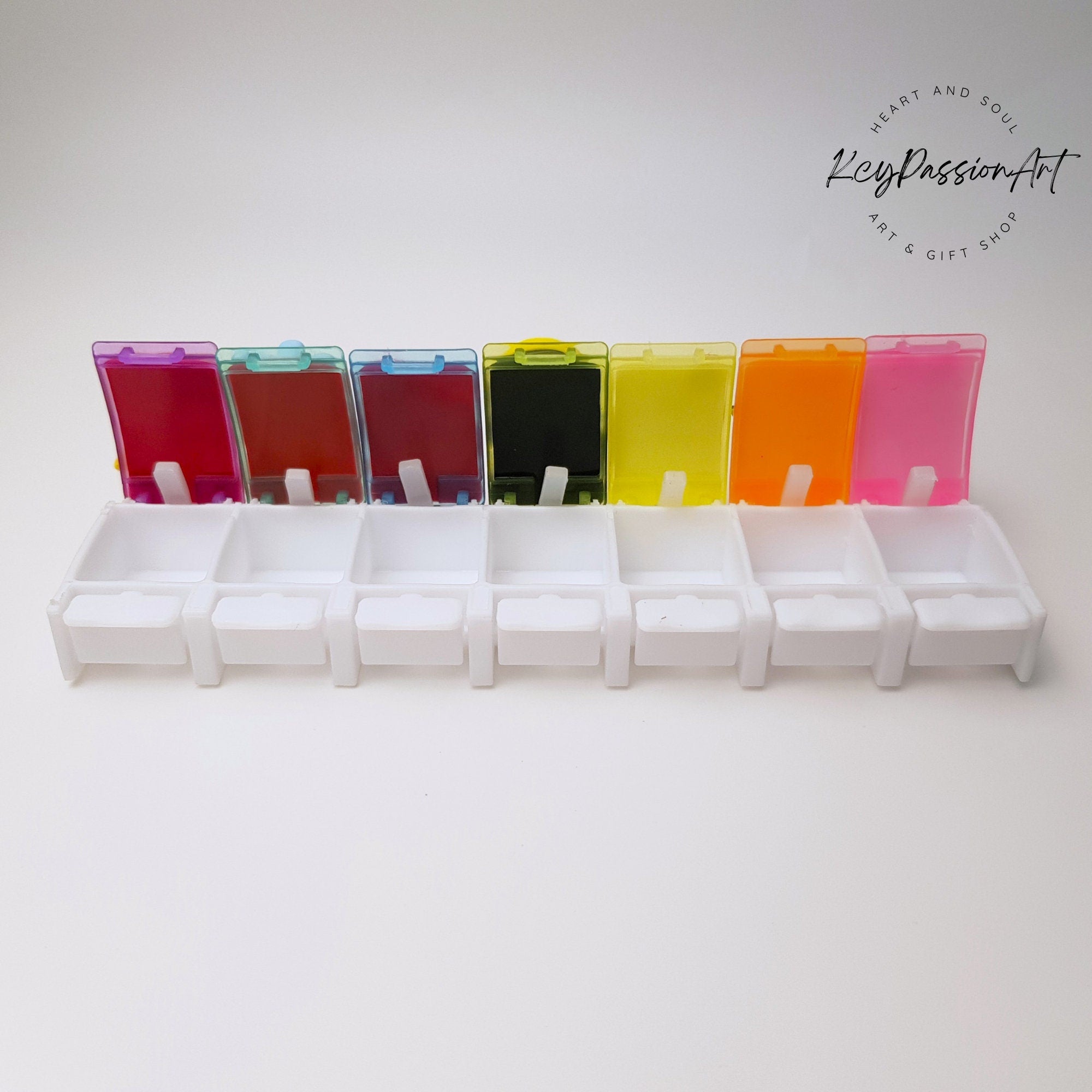 Pilulier personnalisé anime 7 jours, pilulier mignon, distributeur de médicaments et de compléments vitaminiques, pilulier hebdomadaire