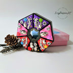 Skulls Guns & Roses - Heptagon Pill Box