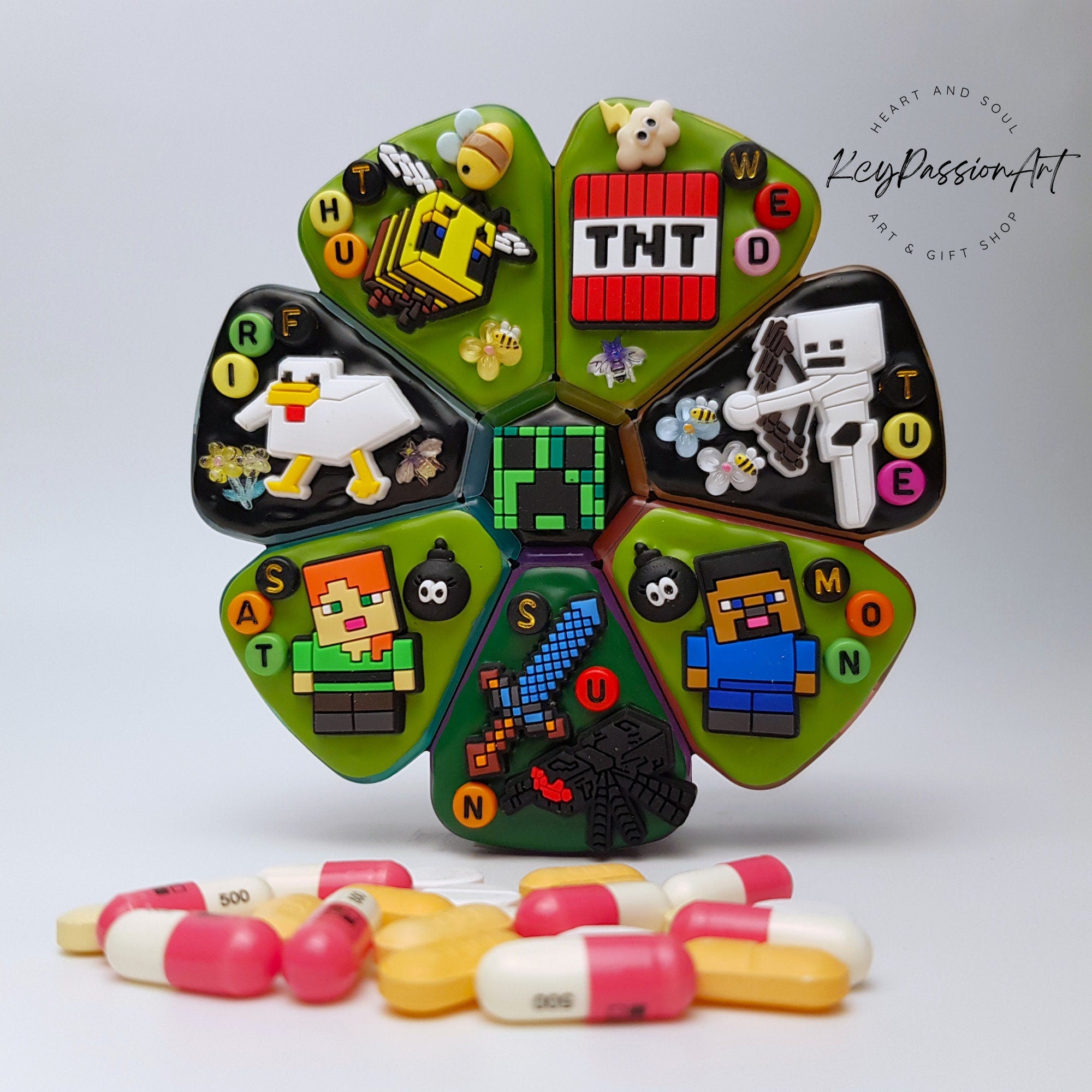 Craft, Build & Play - XL Pill Box