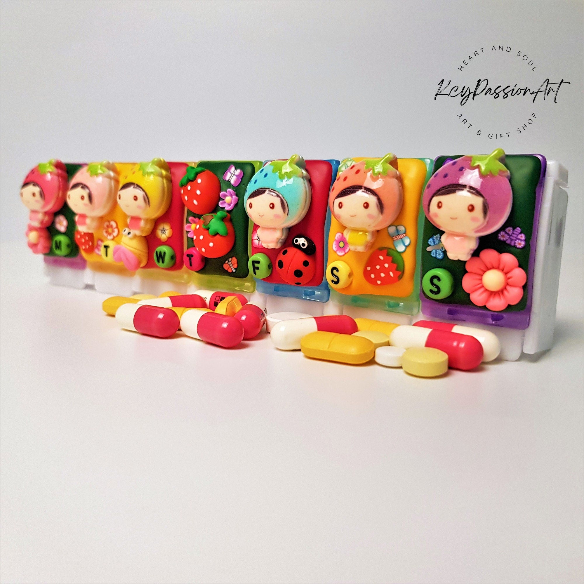 Strawberry Girls - Straight Pill Box