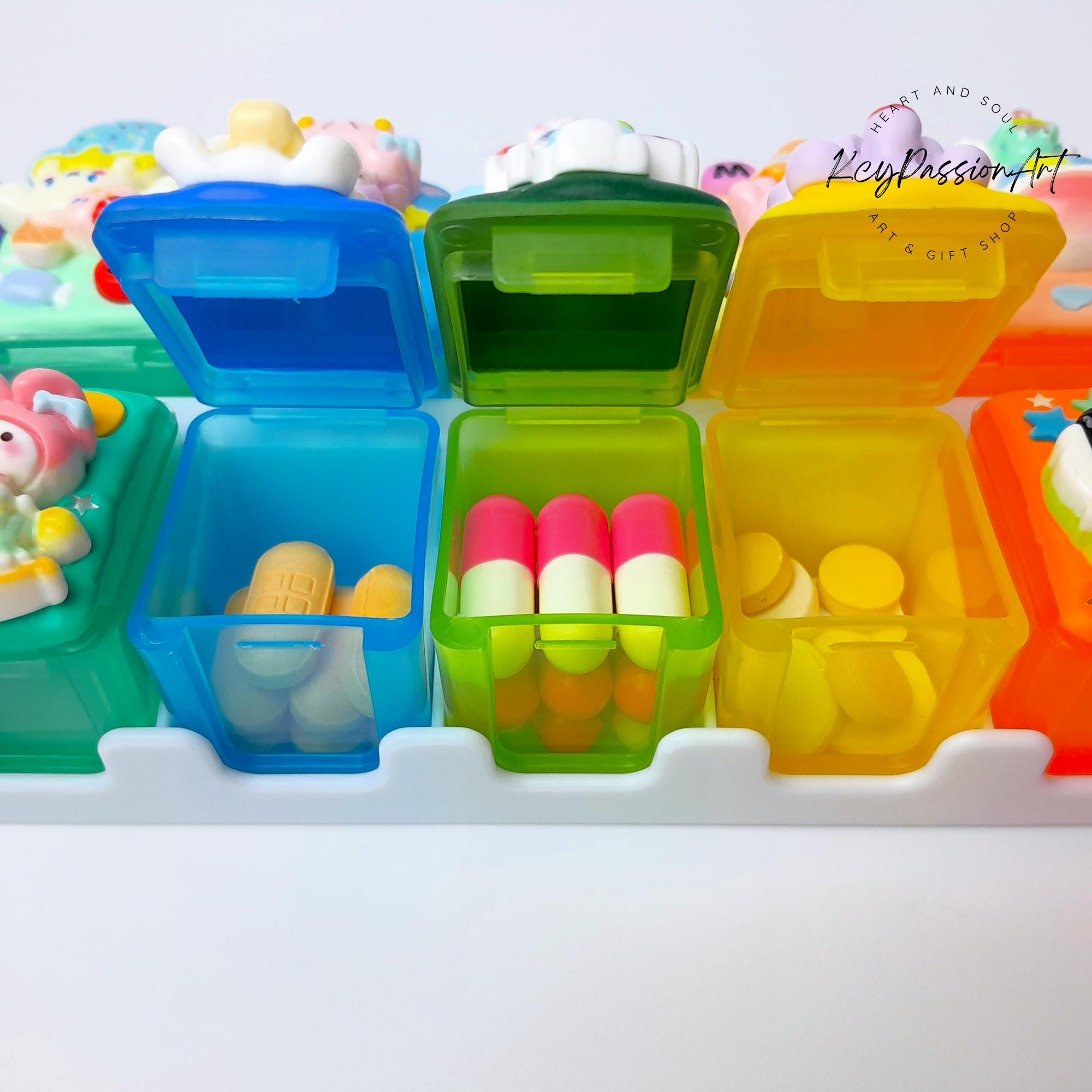 Friendship Forever - XL Detachable Pill Box