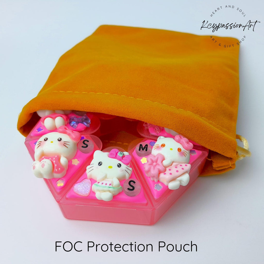 Cutie Kawaii Cat - Heptagon Pill Box