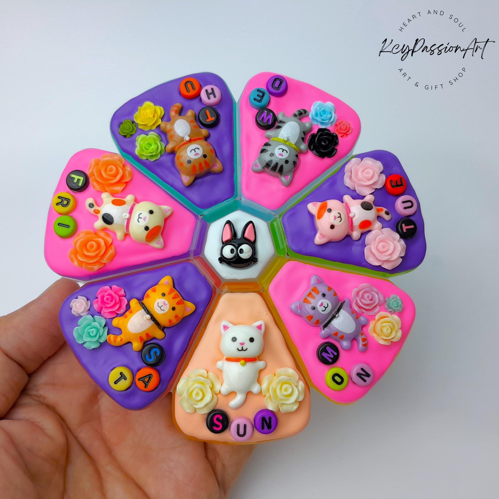 Kitty Lovers - XL Pill Box