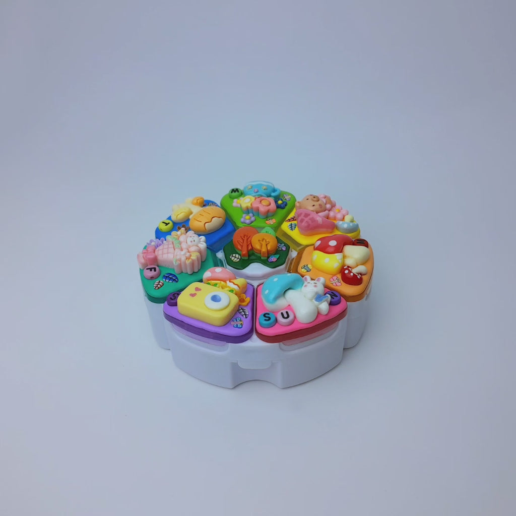 Runde Pillendose mit Shroom Wonderland-Dekor