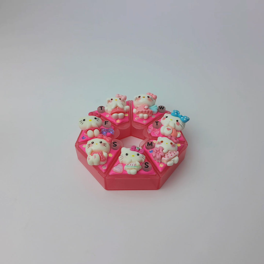Cutie Kawaii Cat - Heptagon Pill Box