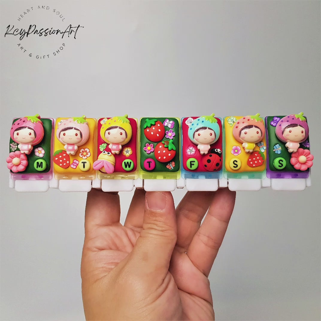 Strawberry Girls - Straight Pill Box