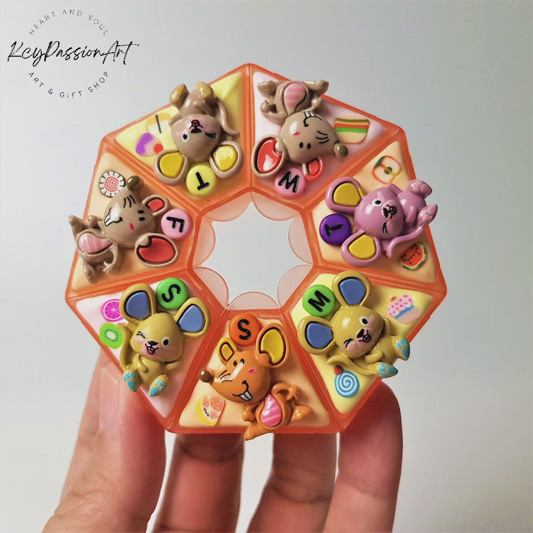Cheeky Mice - Heptagon Pill Box