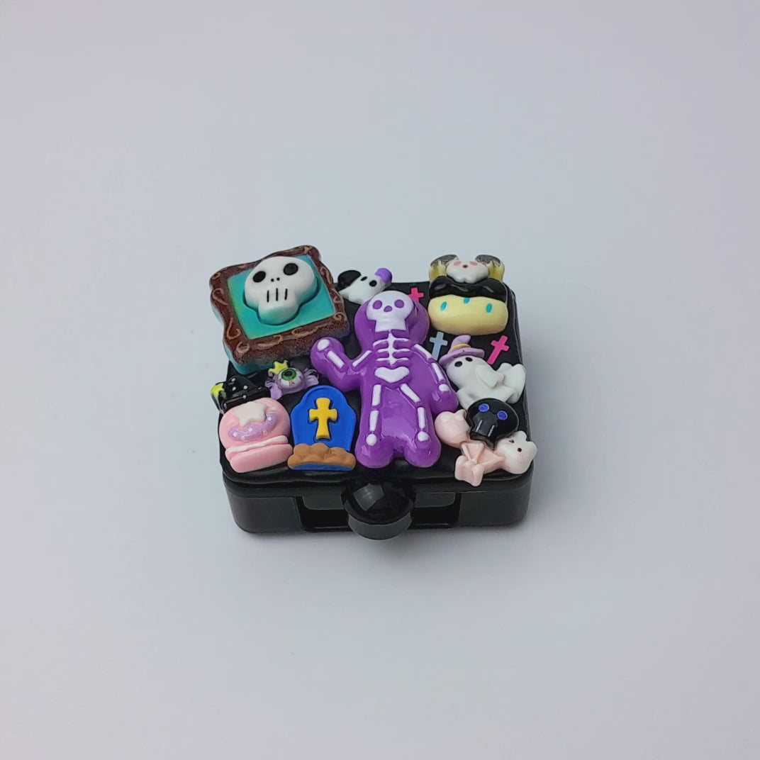 Pilulier journalier « Halloween Fame » - Boîte à pilules journalière, pilulier pour 1 jour, pilulier jour et nuit